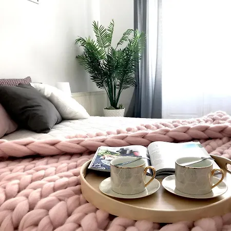 Peowiaków Queens * Lublin