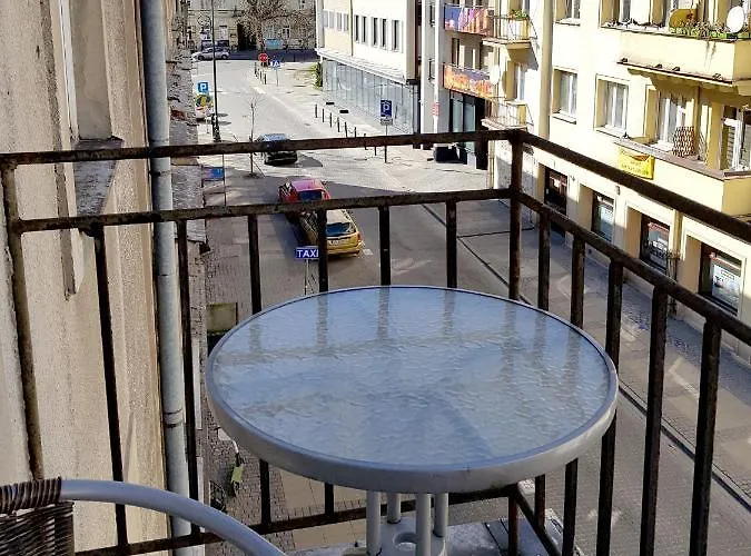 Peowiakow Queens * Λούμπλιν