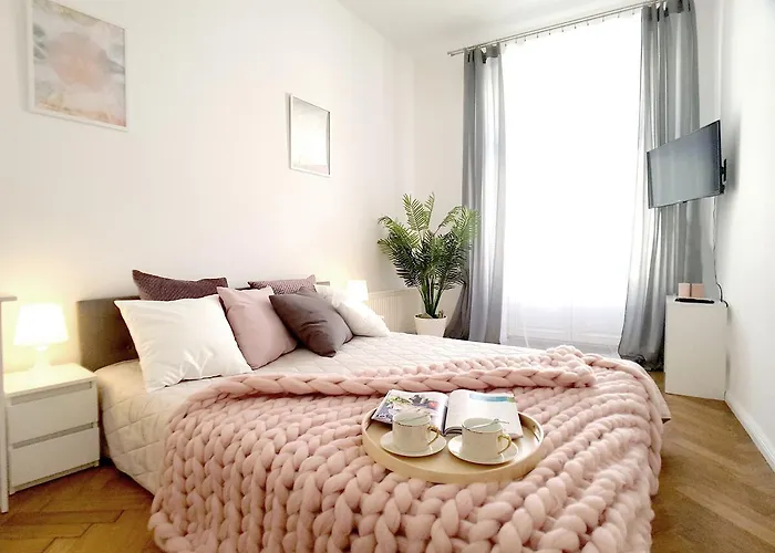 Peowiakow Queens * Λούμπλιν